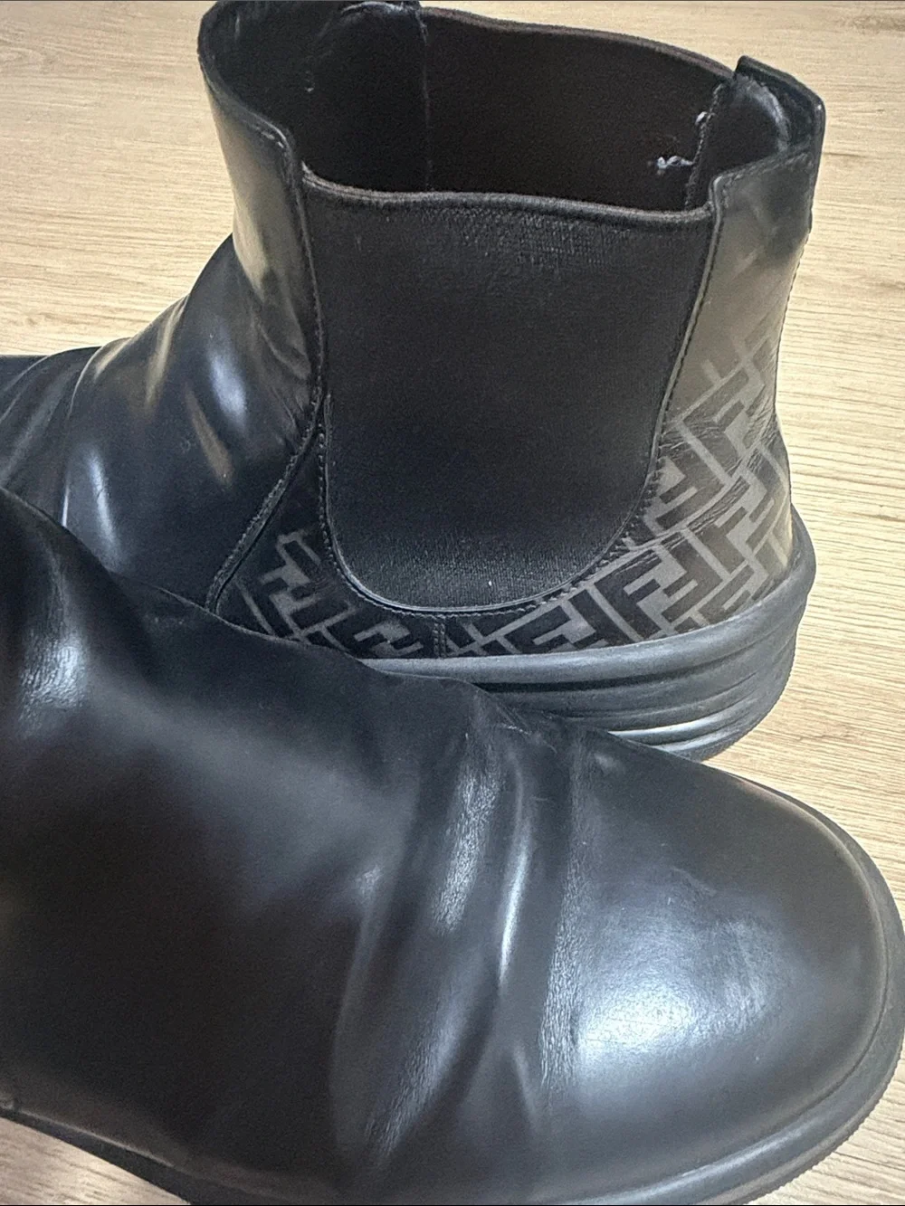 Fendi FF Logo Chelsea Ankle Boots Black Leather Platform EU 37 / US 7 - Picture 6 of 7